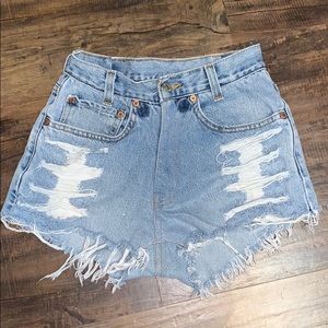 Levi’s 505 Denim Shorts Size 25